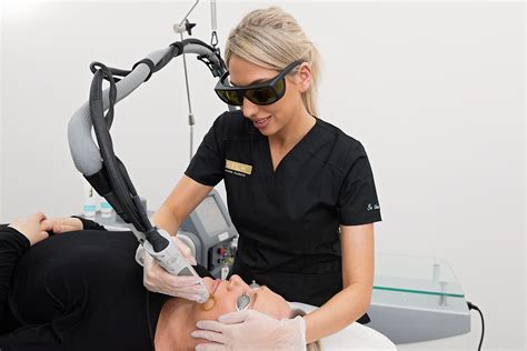 SILK LASER CLINICS .